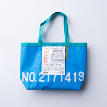 画像をギャラリービューアに読み込む, RePLAYER®️ Flecon Tote Bag(青柄・M)_ブロックチェーン無し