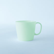画像をギャラリービューアに読み込む, バイオマスプラスチック製マグカップ- ピースグリーン